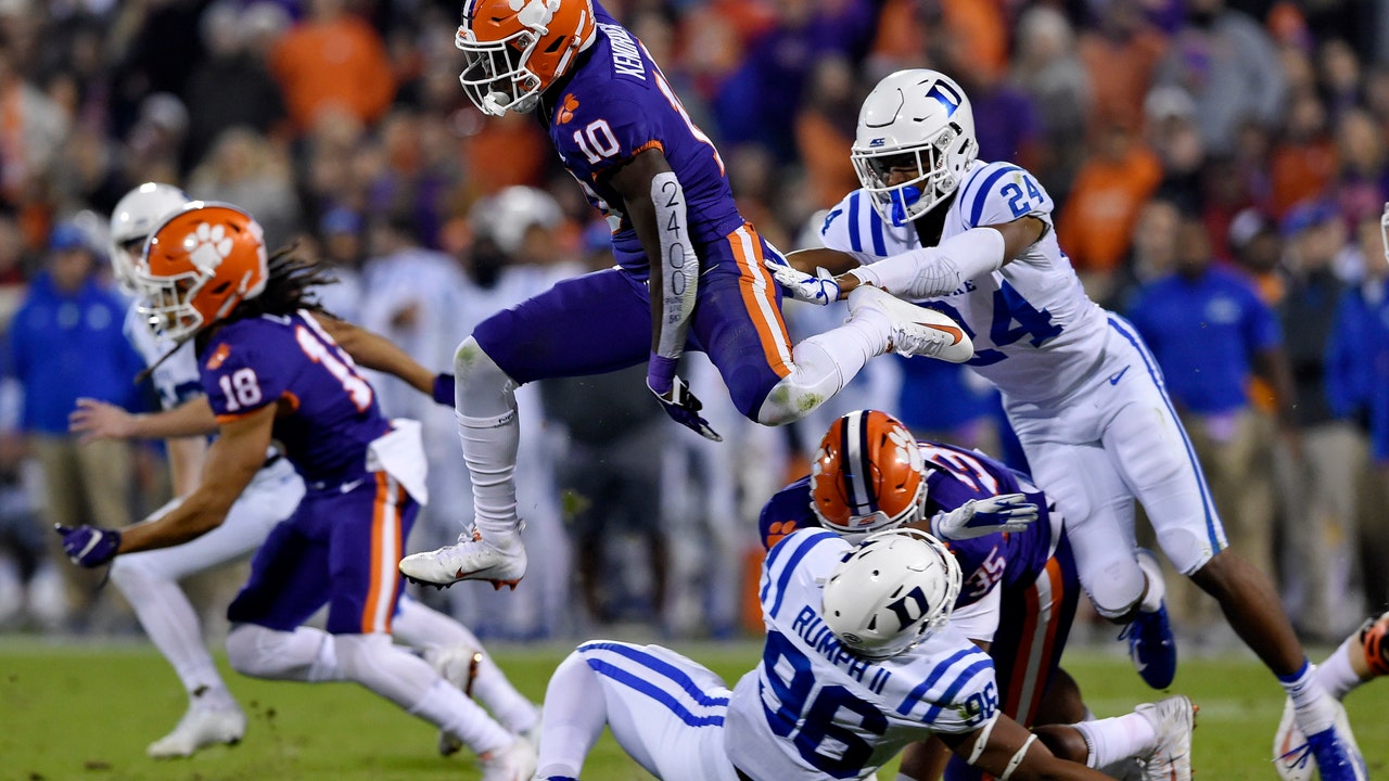 No. 2 Clemson overcomes slow start to beat Duke 35-6